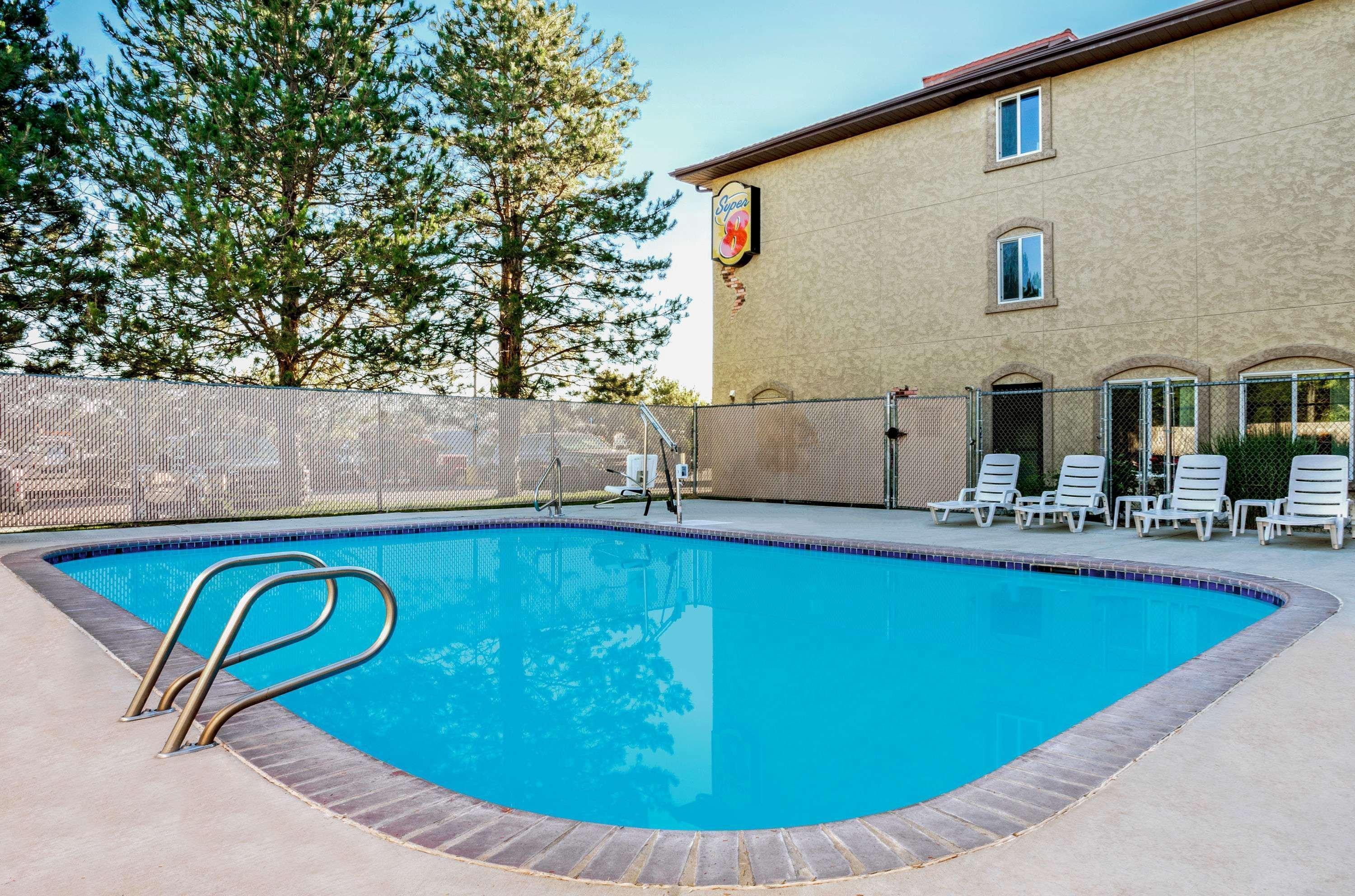 Americas Best Value Inn Sparks Exterior photo