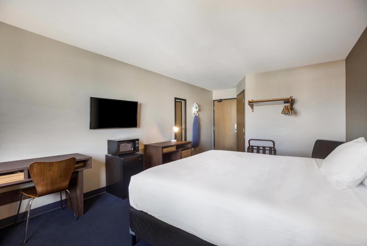 Americas Best Value Inn Sparks Exterior photo