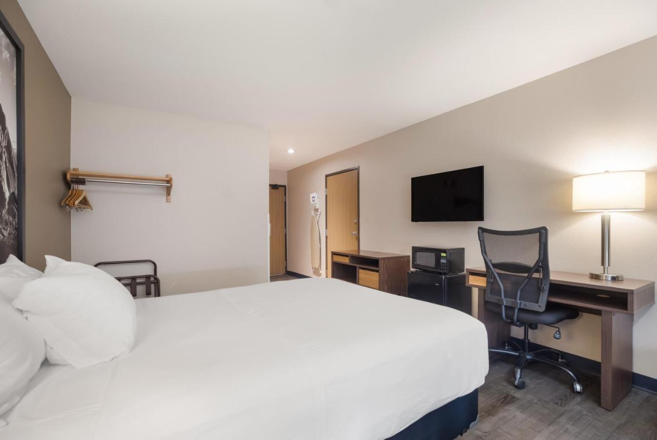 Americas Best Value Inn Sparks Exterior photo